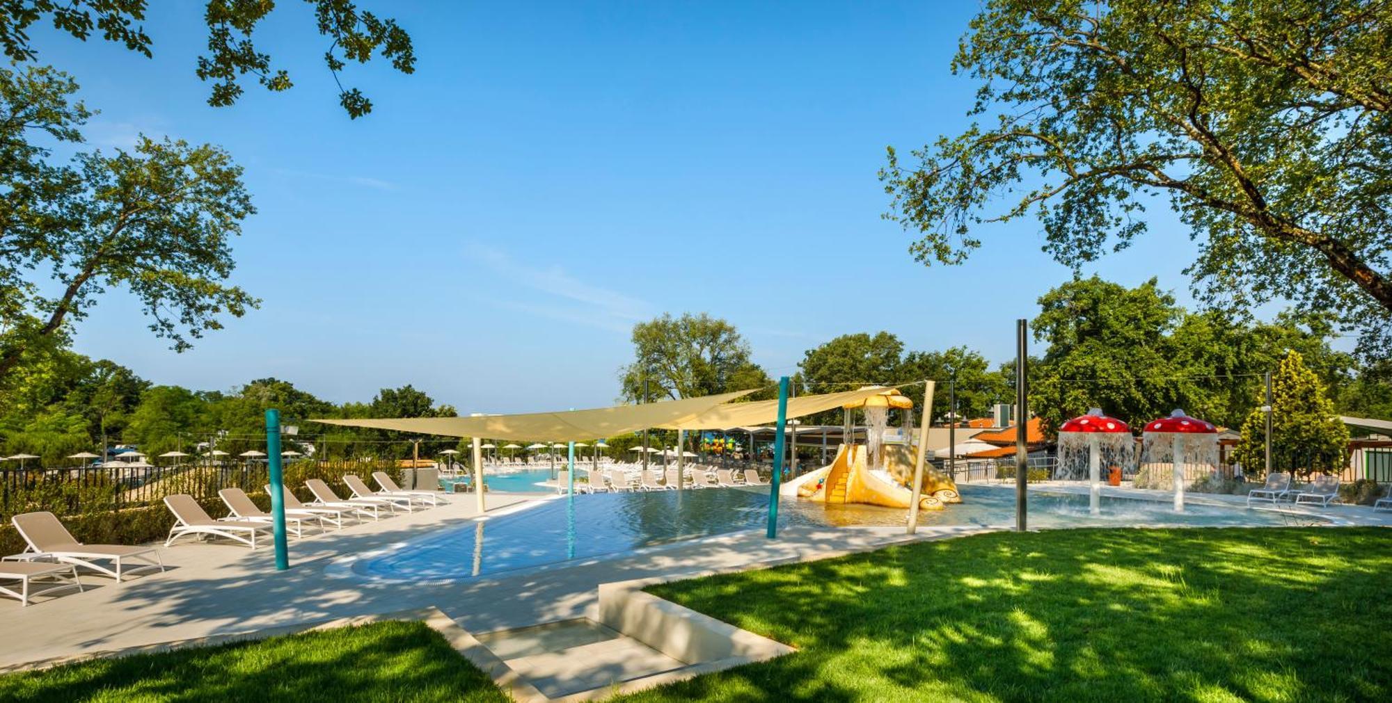 Aminess Planet Camping Maravea Resort - Pitches Novigrad Istria Exterior foto